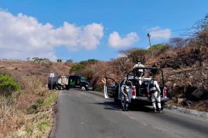 Despliegan operativo en Cotija, Michoacán, tras enfrentamientos armados y bloqueos